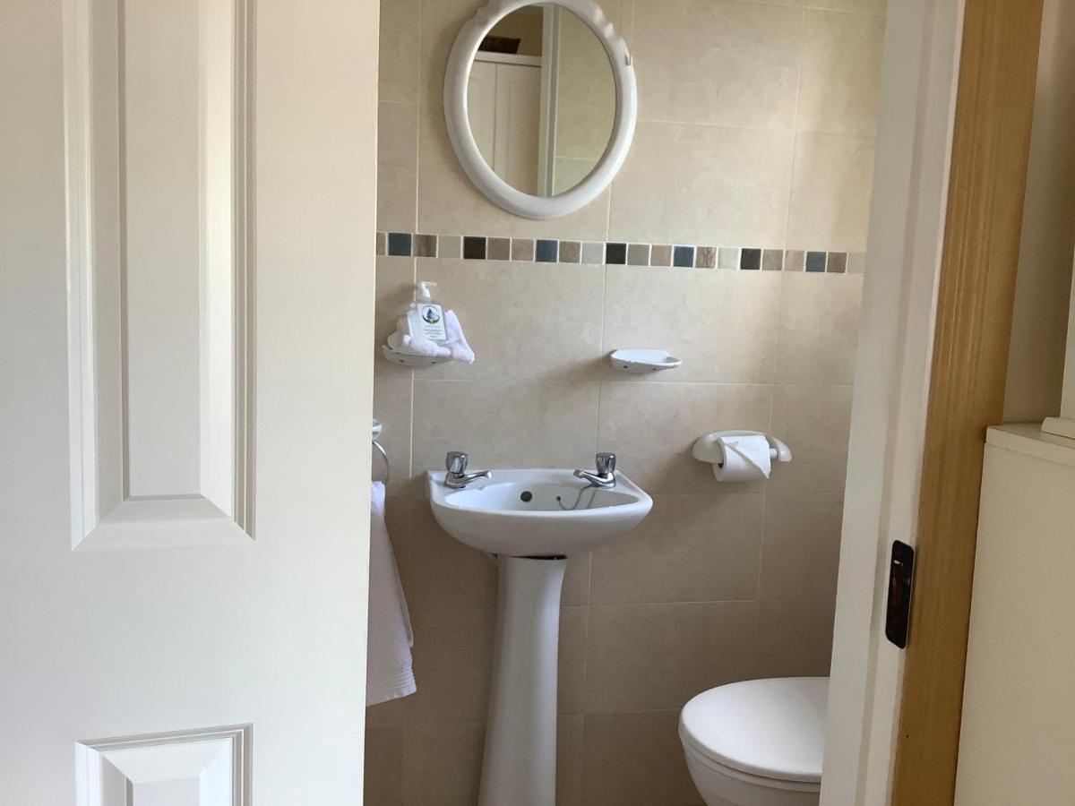 Greenway Lodge B&B Achill Sound Extérieur photo