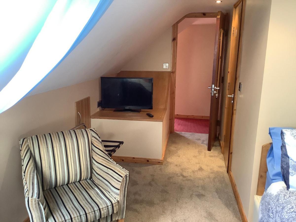 Greenway Lodge B&B Achill Sound Extérieur photo